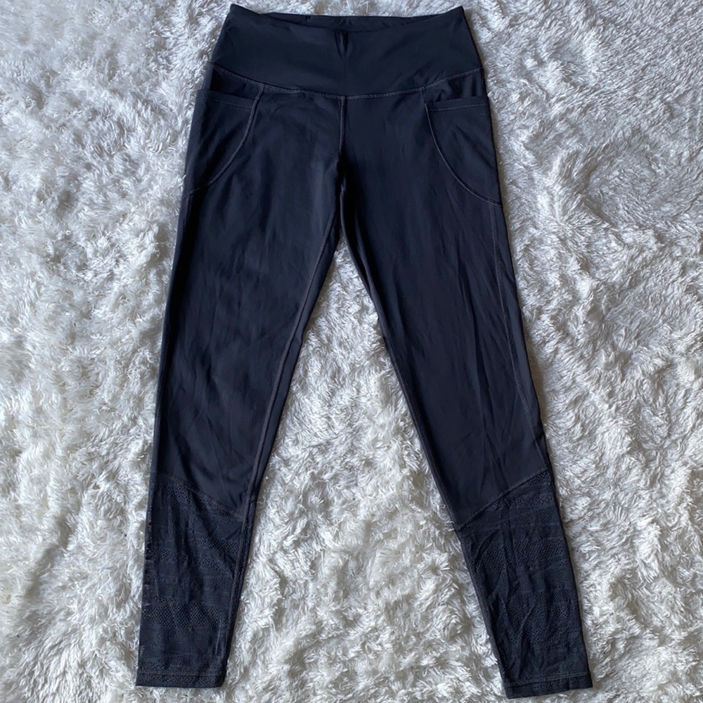 Victoria Secret sport leggings size M